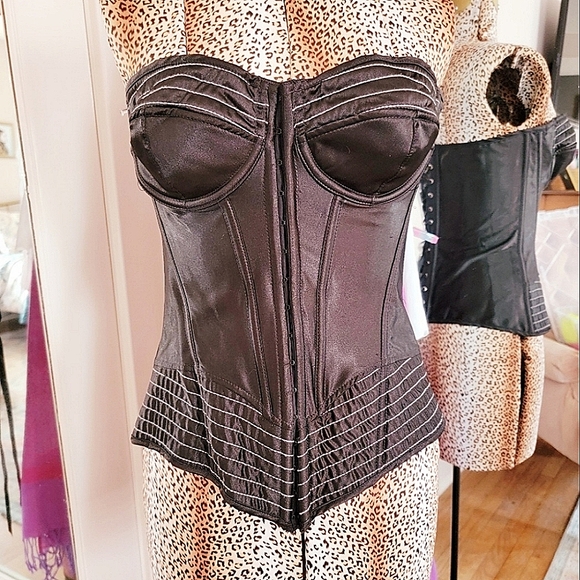 Frederick's of Hollywood Other - VINTAGE FREDERICK'S OF HOLLYWOOD BLACK SATIN CORSET